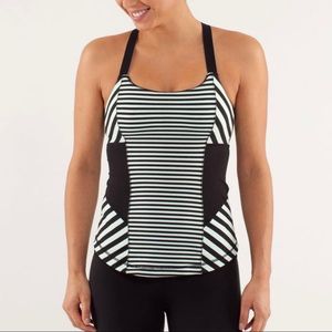 Lululemon work it out tank size 12